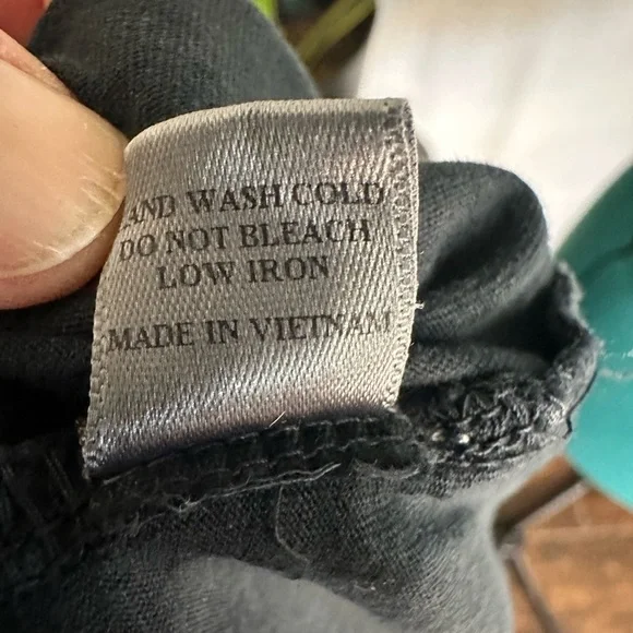 Rae Mode medium black/gray acid washed shirt - Picture 13 of 13